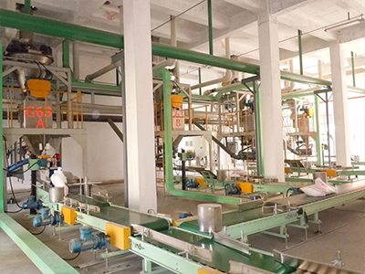 某化工厂净重单称三合一并线包装码垛生产线