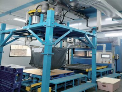 磷酸铁锂正极材料垂直螺旋包装机